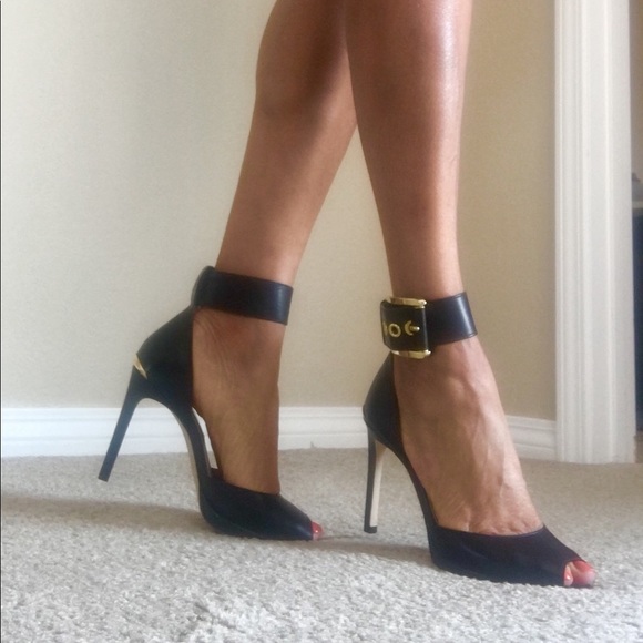 Michael Kors Women’s Shoes - Picture 7 of 8